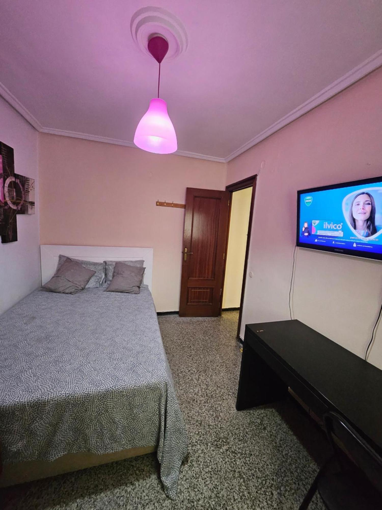 Habitación en casa particular Avenidadelaplata *