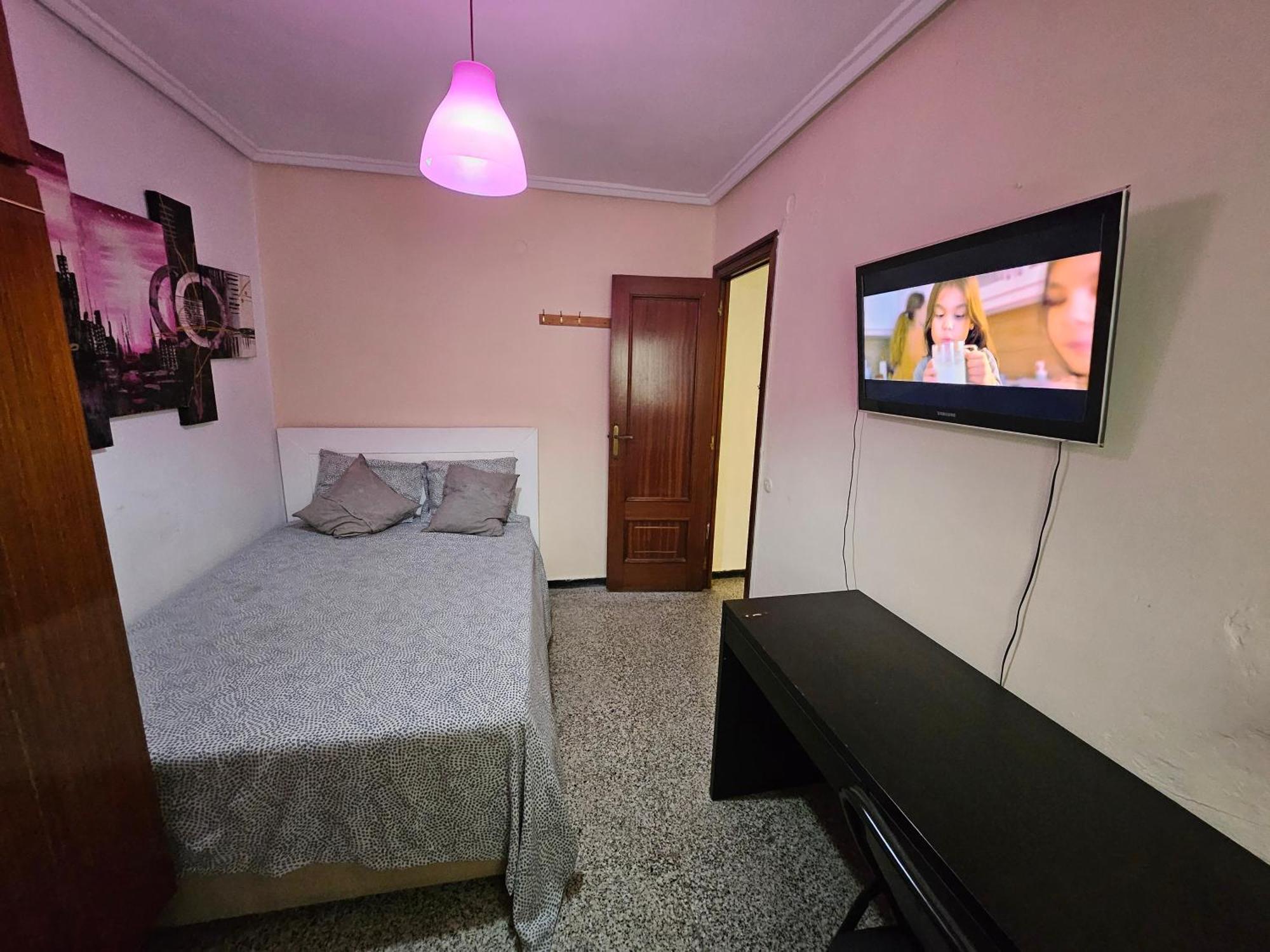 Avenidadelaplata Habitación en casa particular Valencia