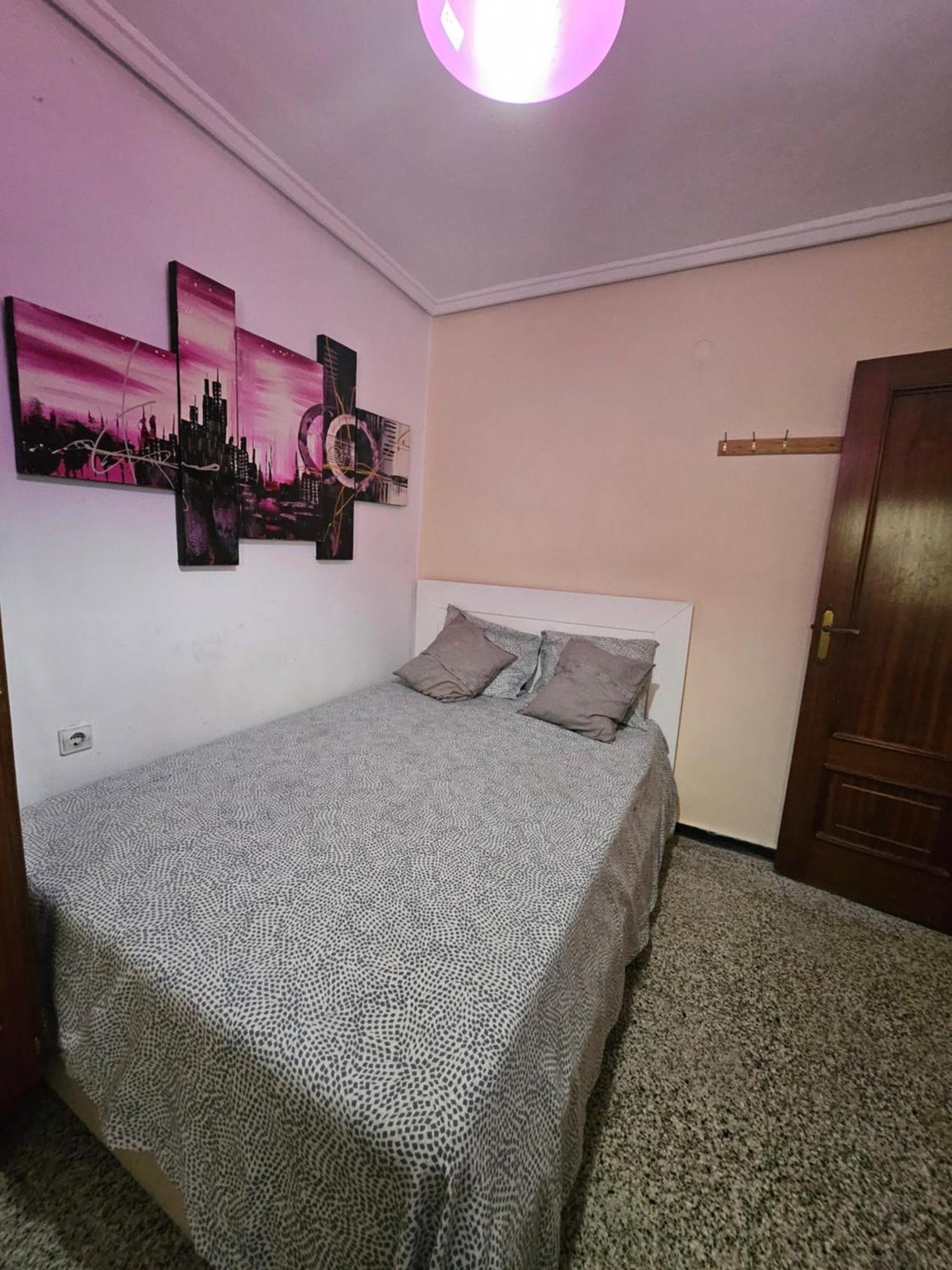 Habitación en casa particular Avenidadelaplata Valencia