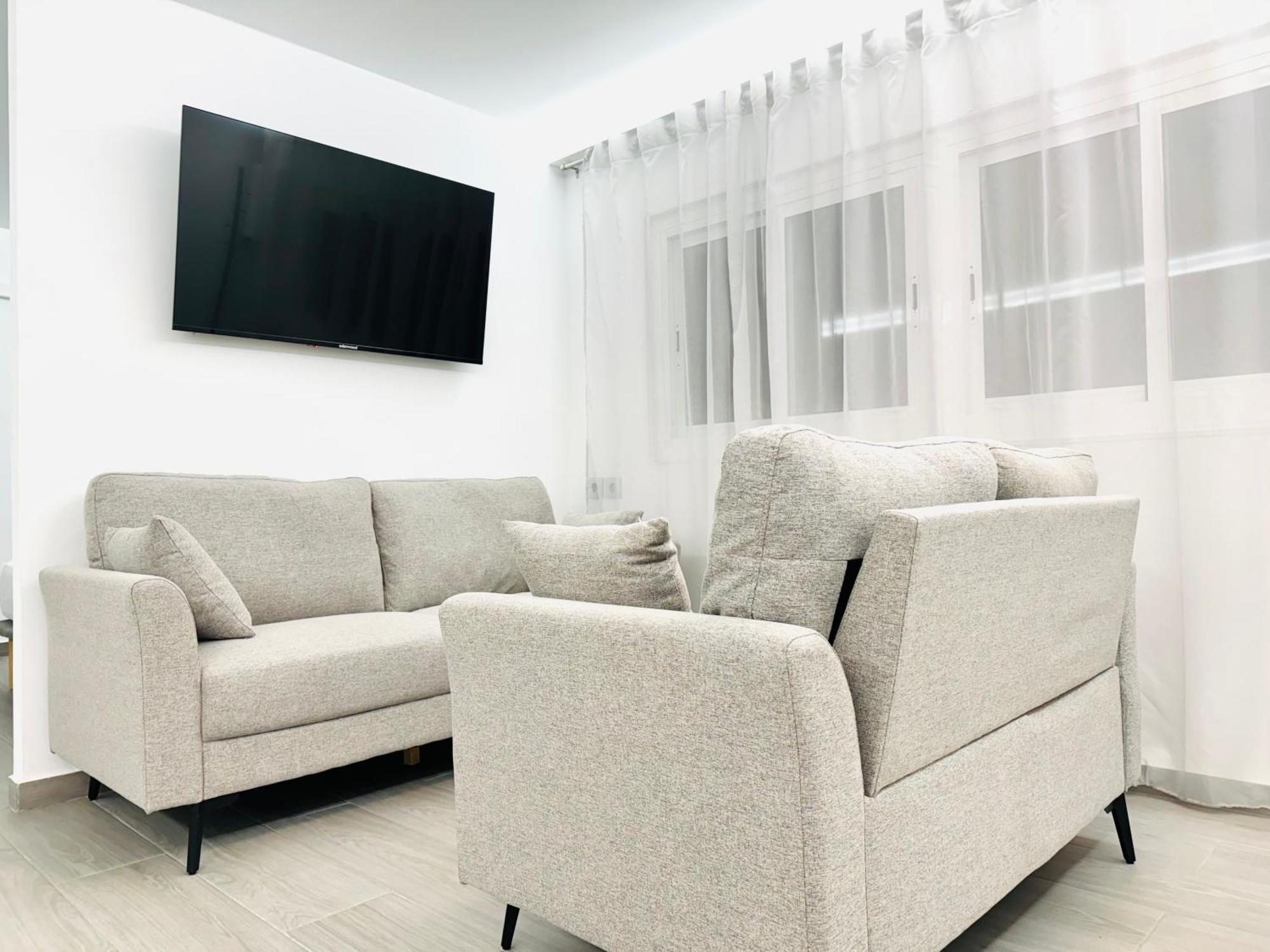 Apartment Avakian *