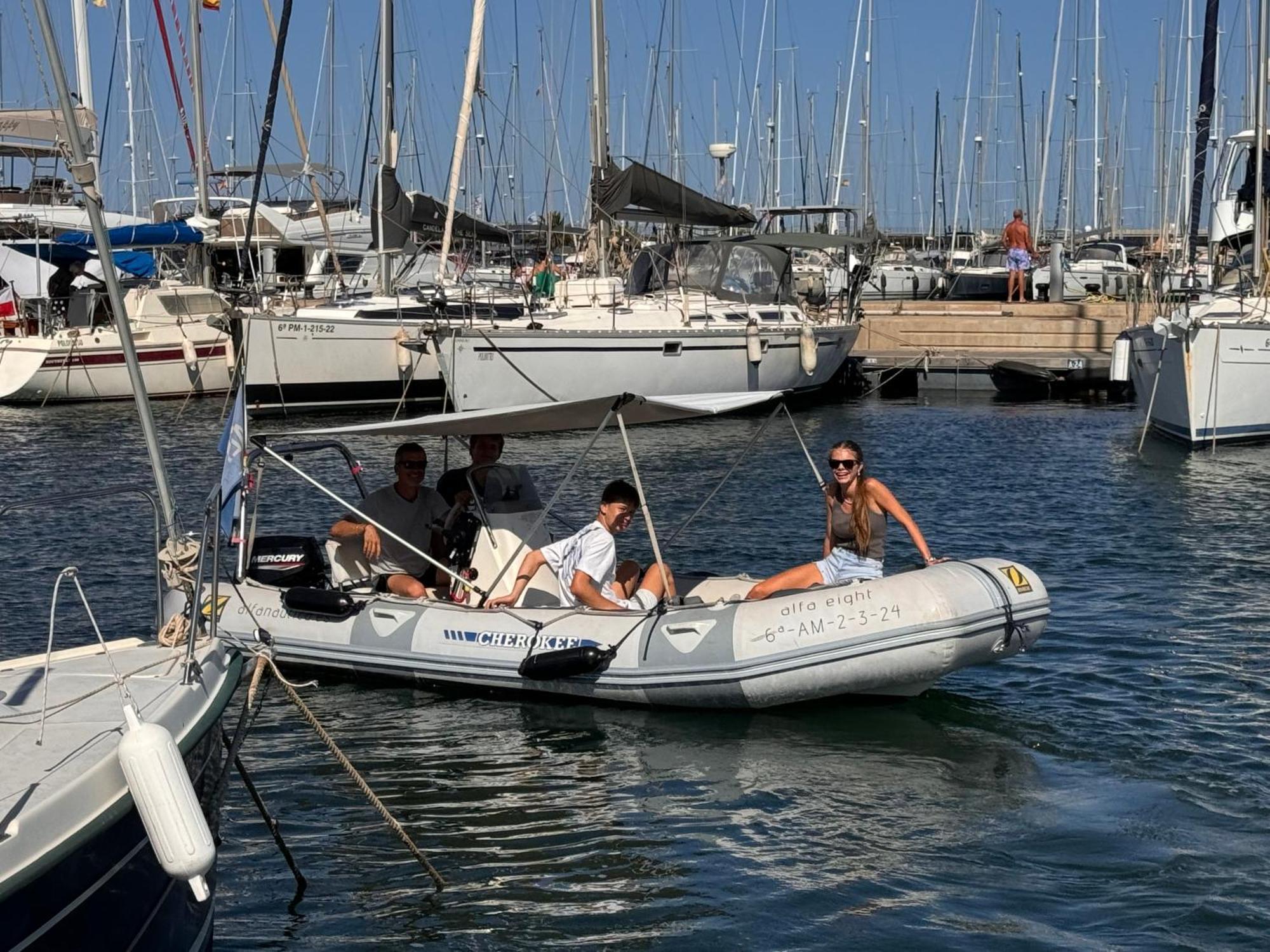 Botel Marine Dream *