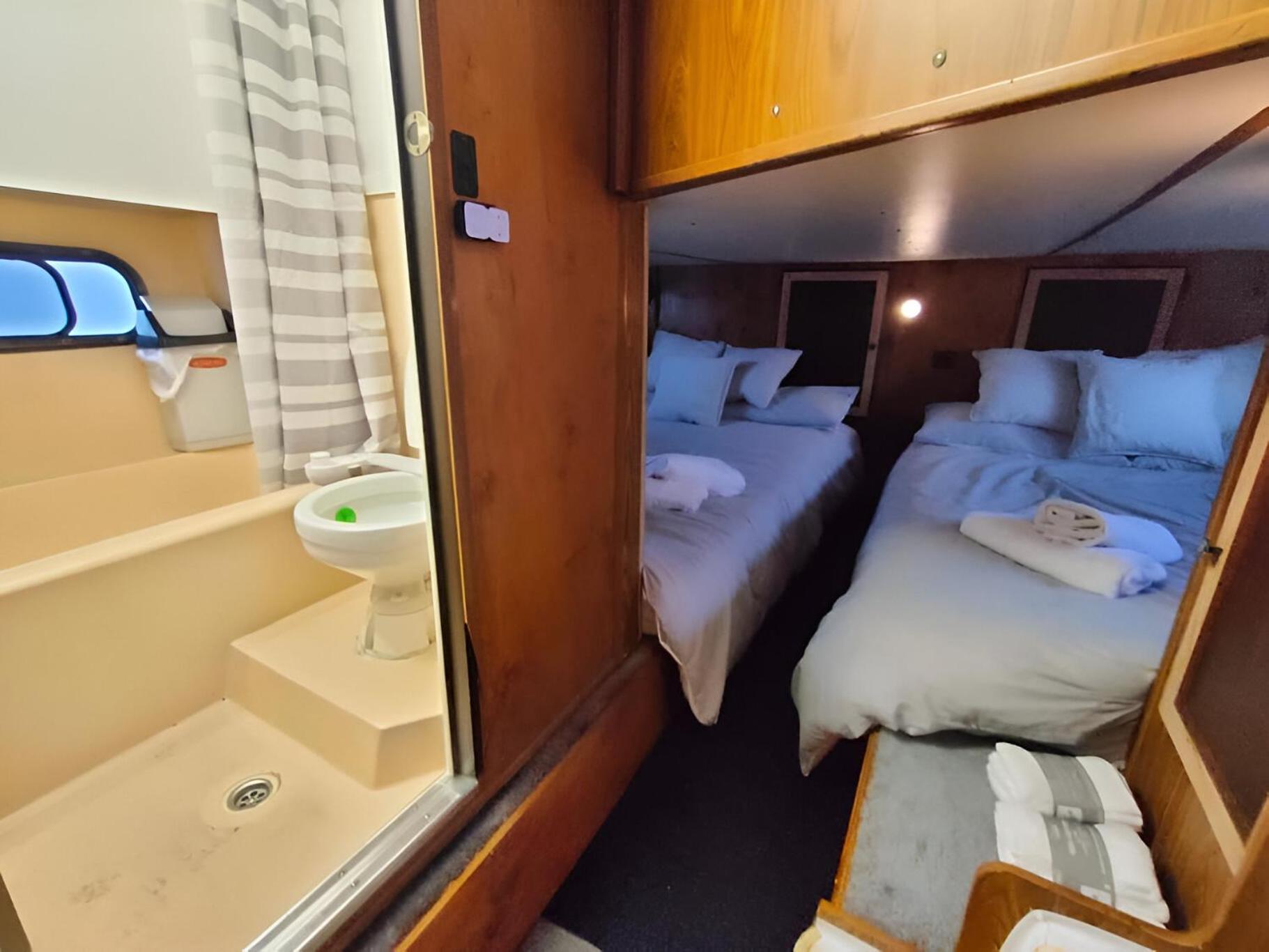 Barco Muy Espacioso Con Dos Terrazas Centro!! Hotel en barco Valencia