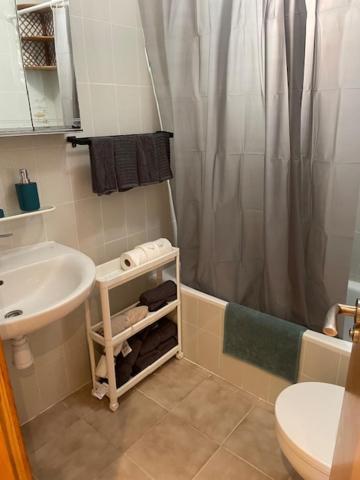 Apartamento Matrimonio En Vivienda Compartir Recien Reformada