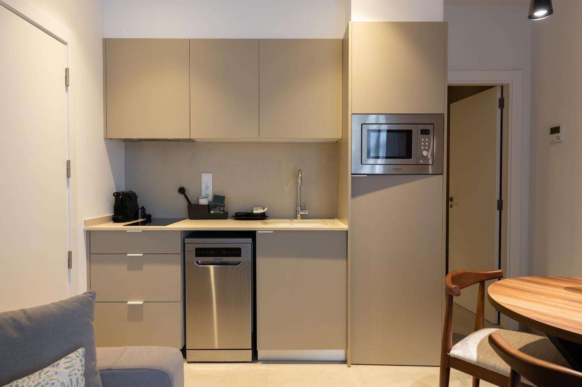 Dorm4you Arena Standar Junior