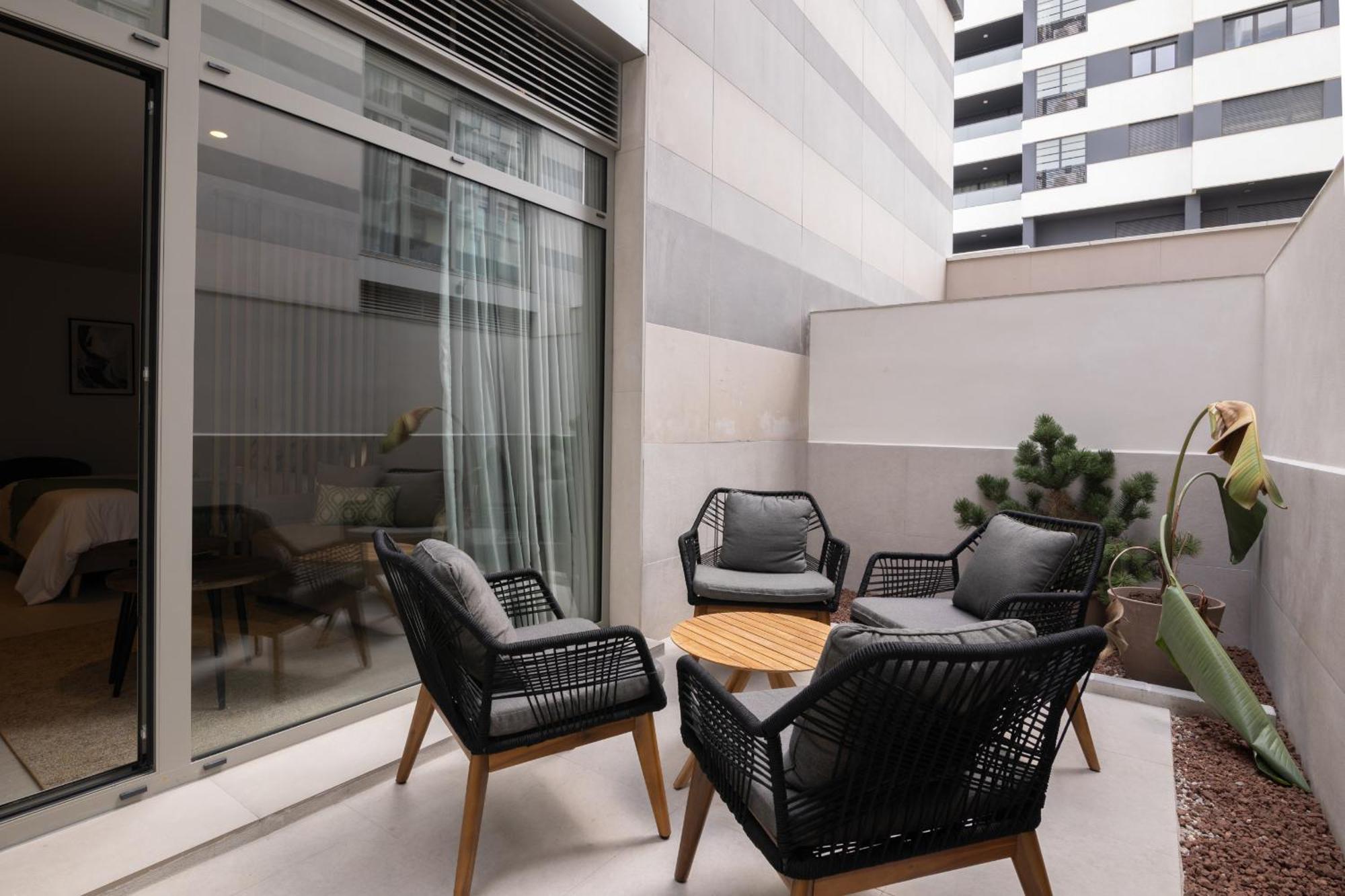 Dorm4you Arena Terraza 04 Apartahotel Valencia