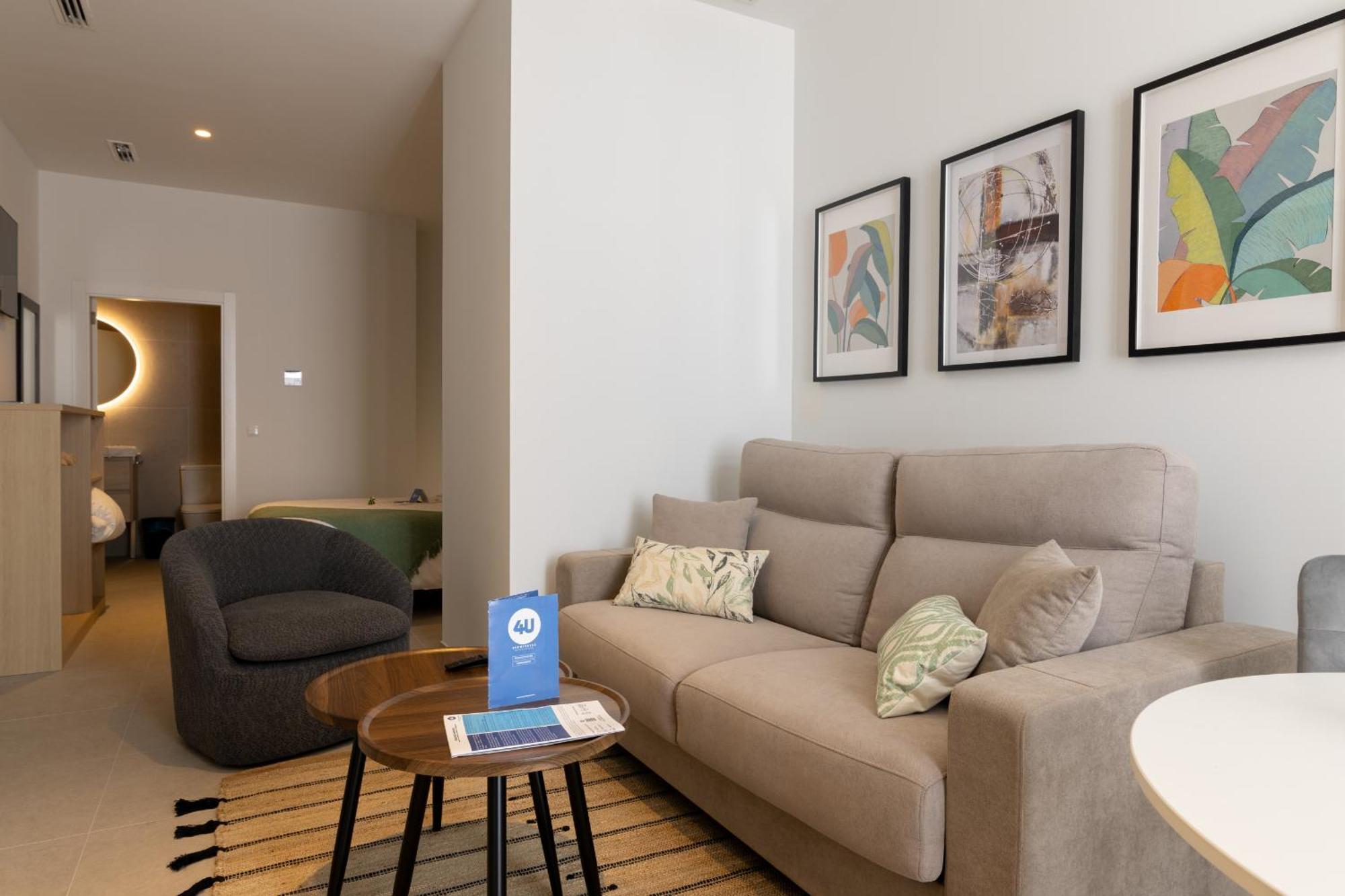 Dorm4you Arena Plaza Apartahotel Valencia