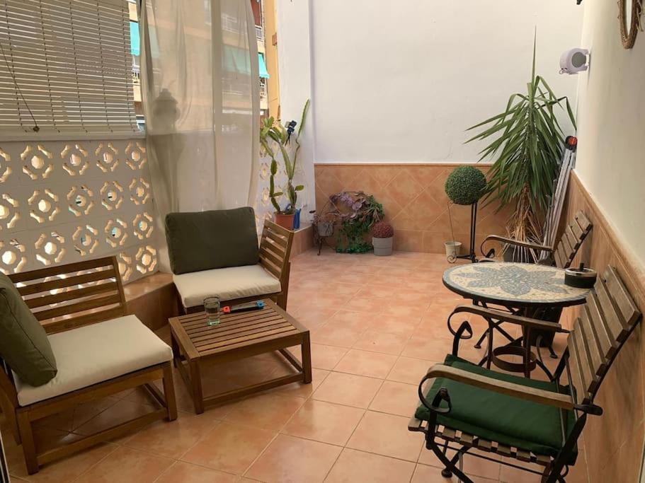 Location Center Has An Independent Courtyard Apartamento