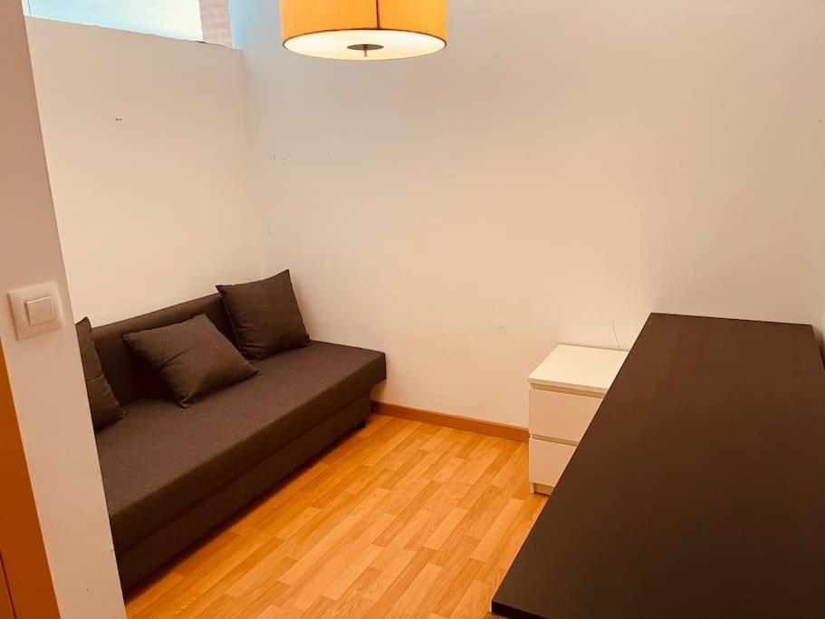 Location Center Has An Independent Courtyard * Valencia