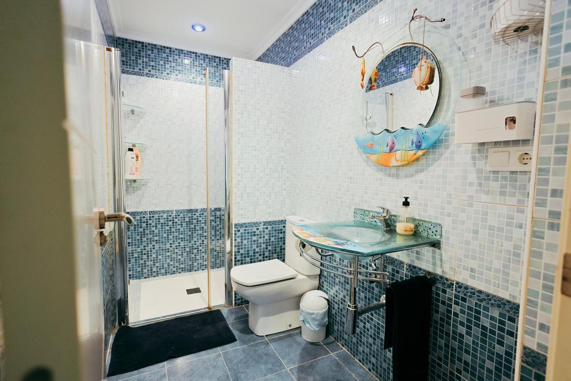 Holiday home Casa Pepi, Jacuzzi, Oceanografic, Of Arts, Rioturia 5min *