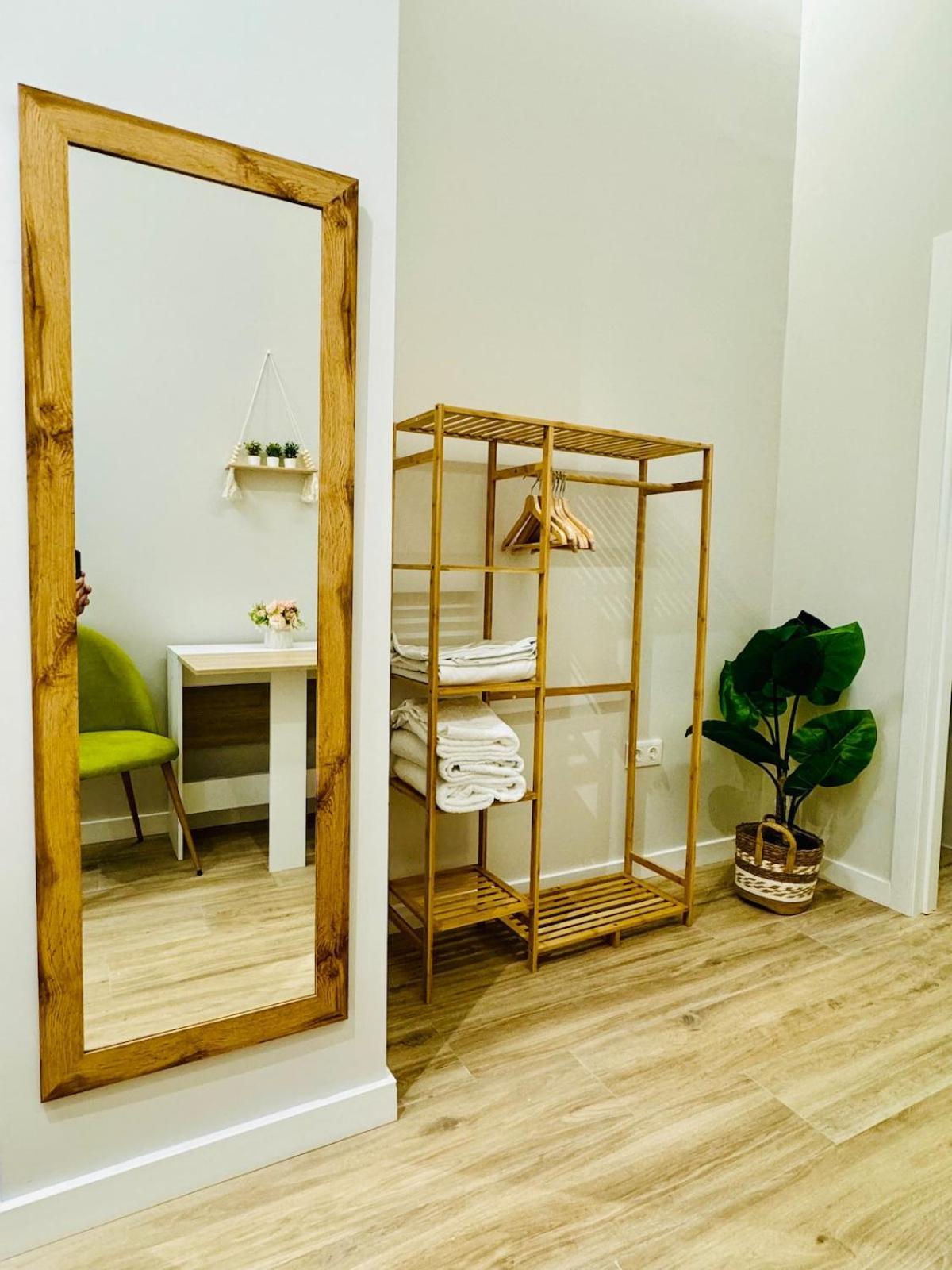 Apartamento Modern & Cozy Flat Close To Center Valencia