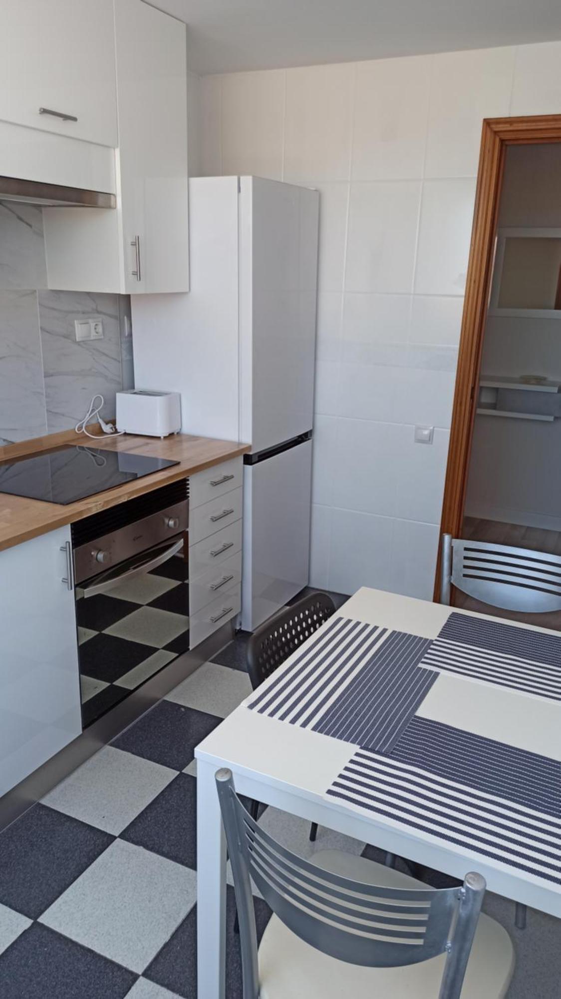 Apartamento En El Cabanyal Enfrente De La Marina Real