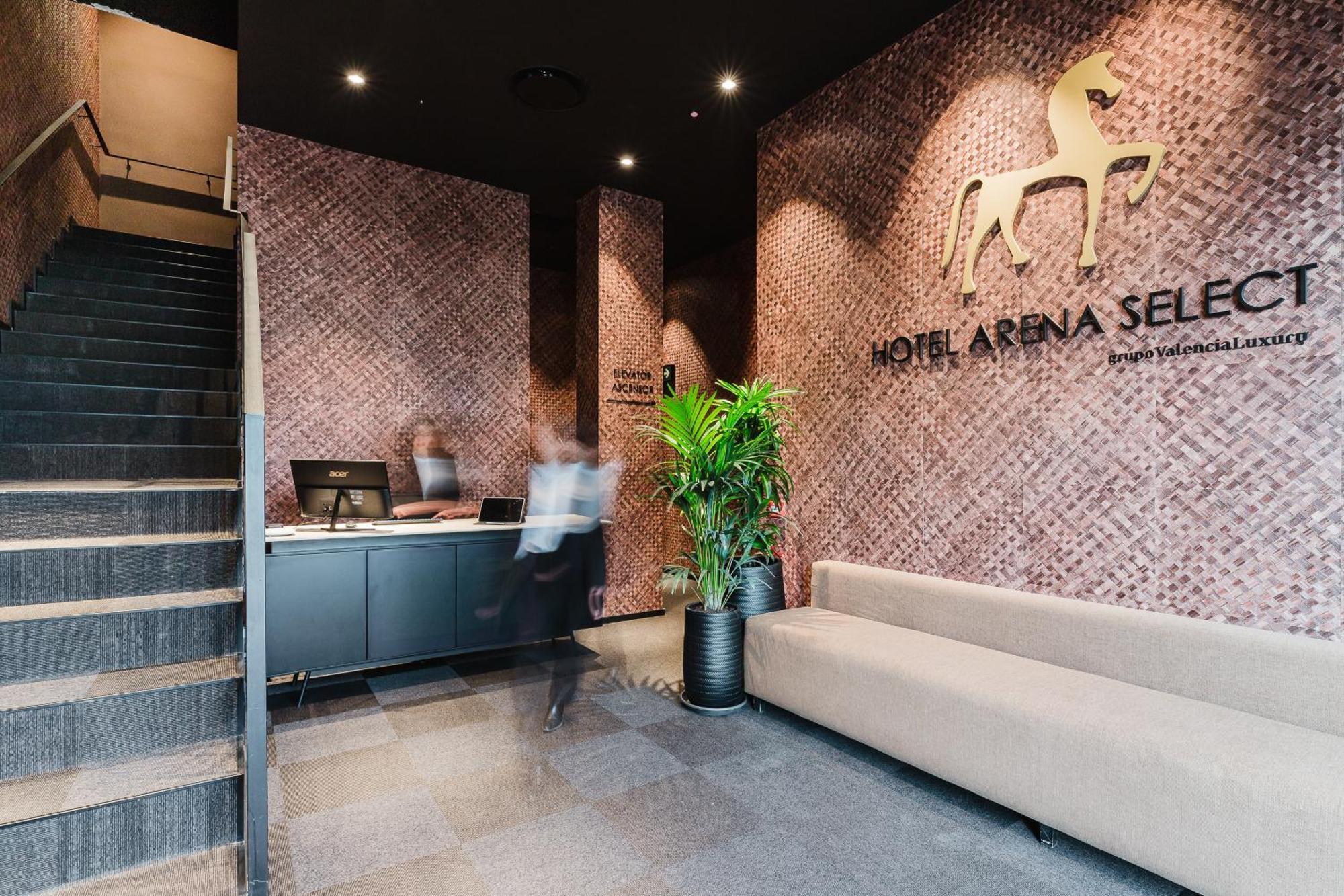 Arena Select