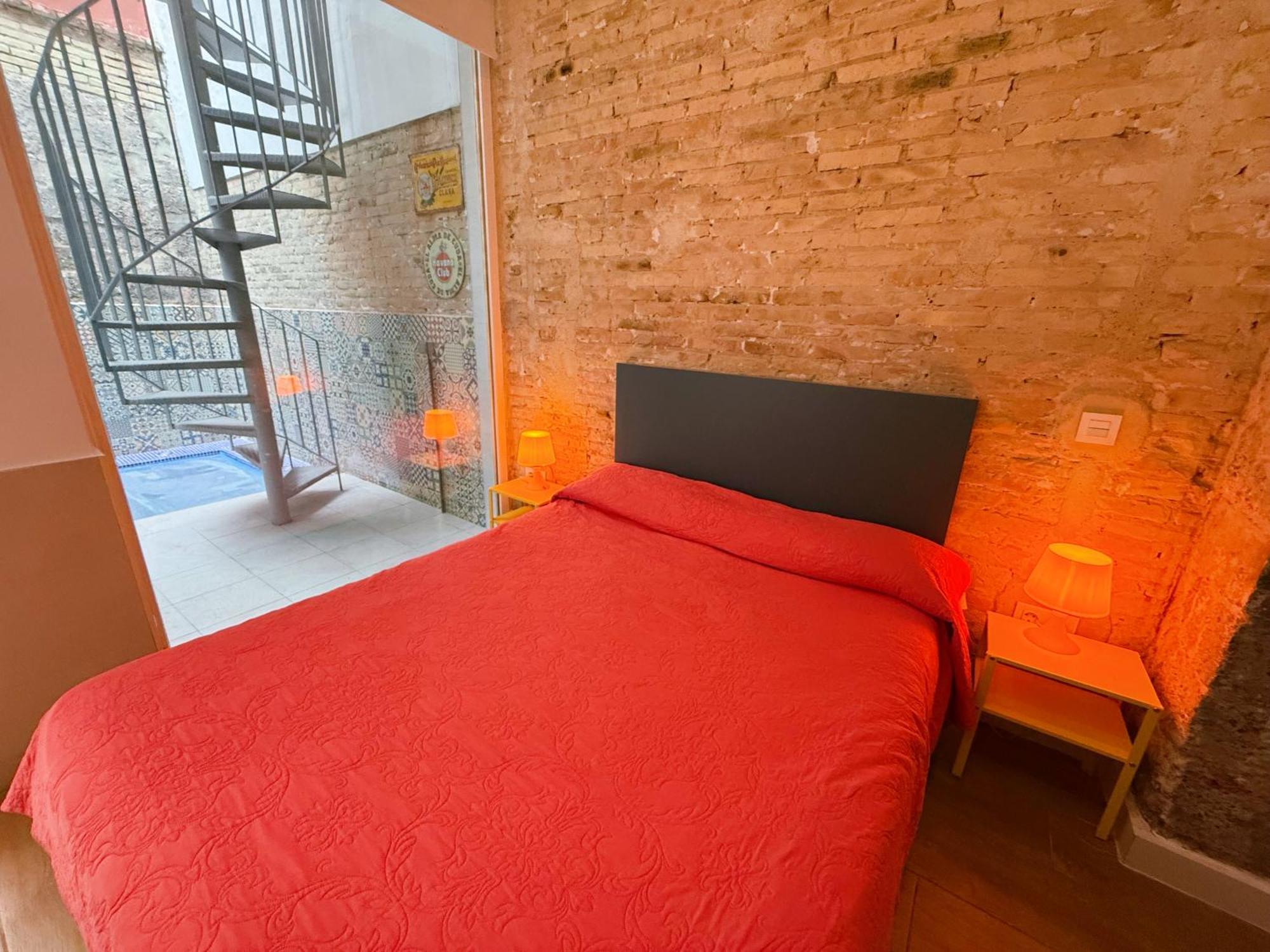 Loft Independiente Con Piscina Compartida En Centro De Apartamento