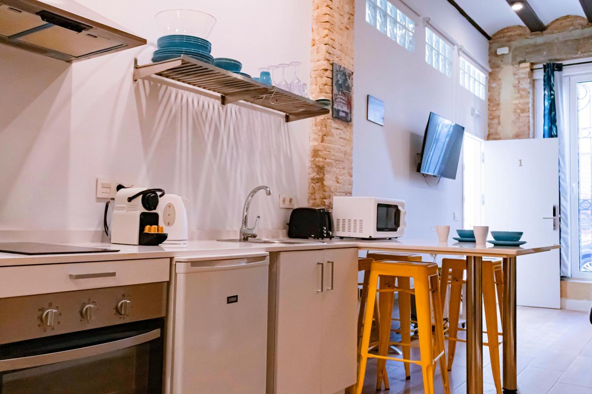 Apartamento Loft Independiente Con Piscina Compartida En Centro De Valencia