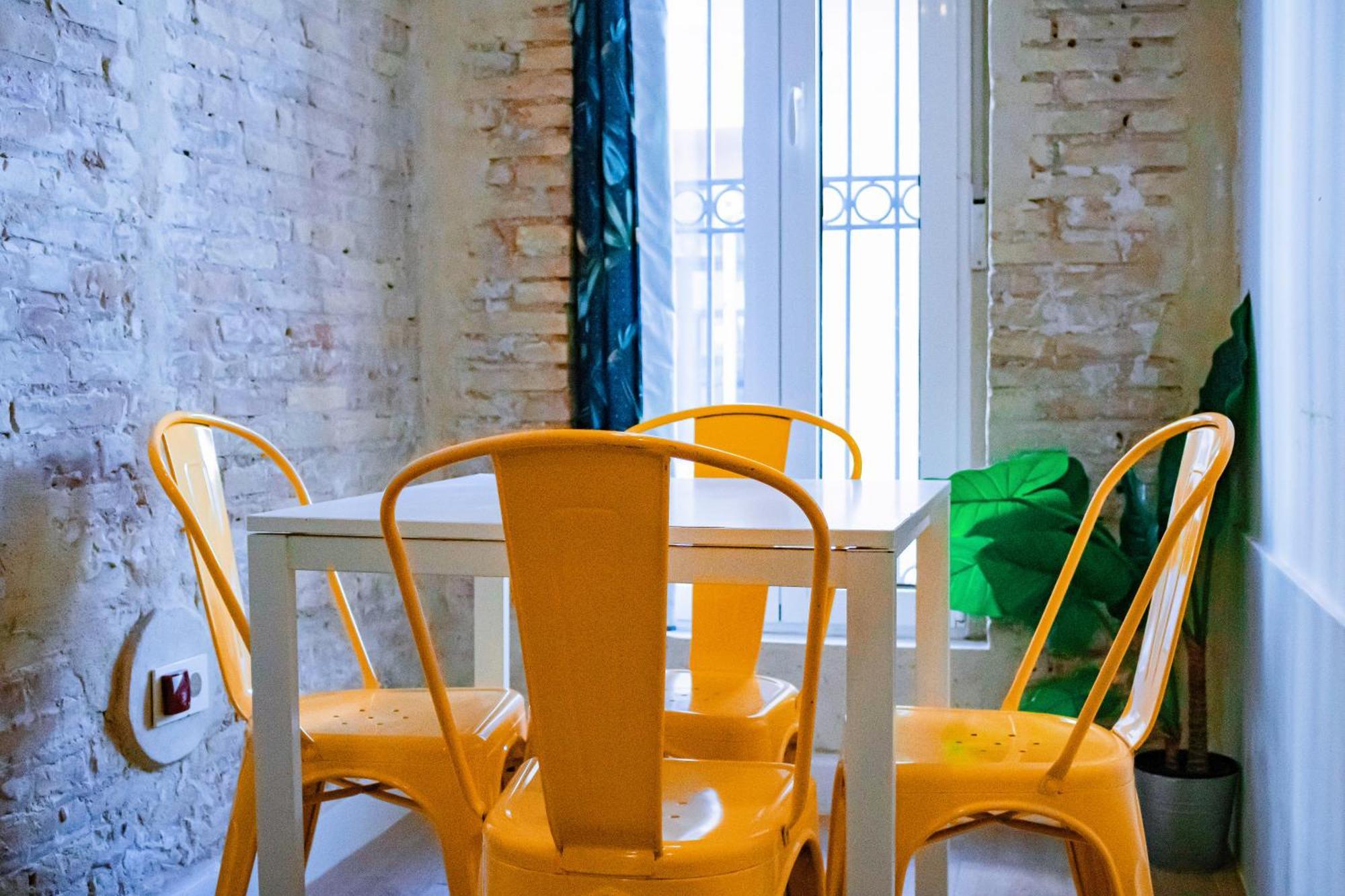 Apartamento Loft Independiente Con Piscina Compartida En Centro De