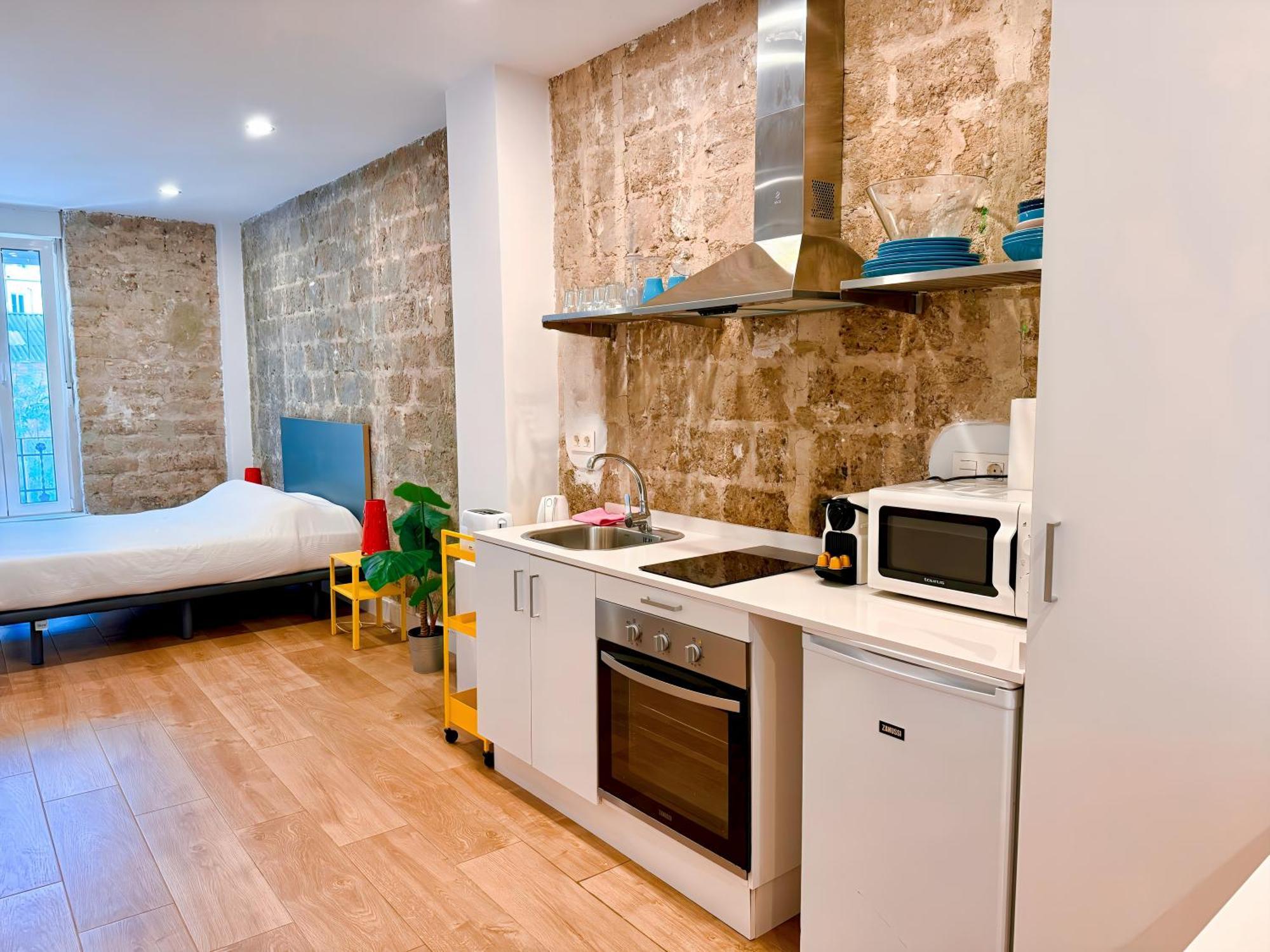 Apartamento Loft Independiente Con Piscina Compartida En Centro De Valencia