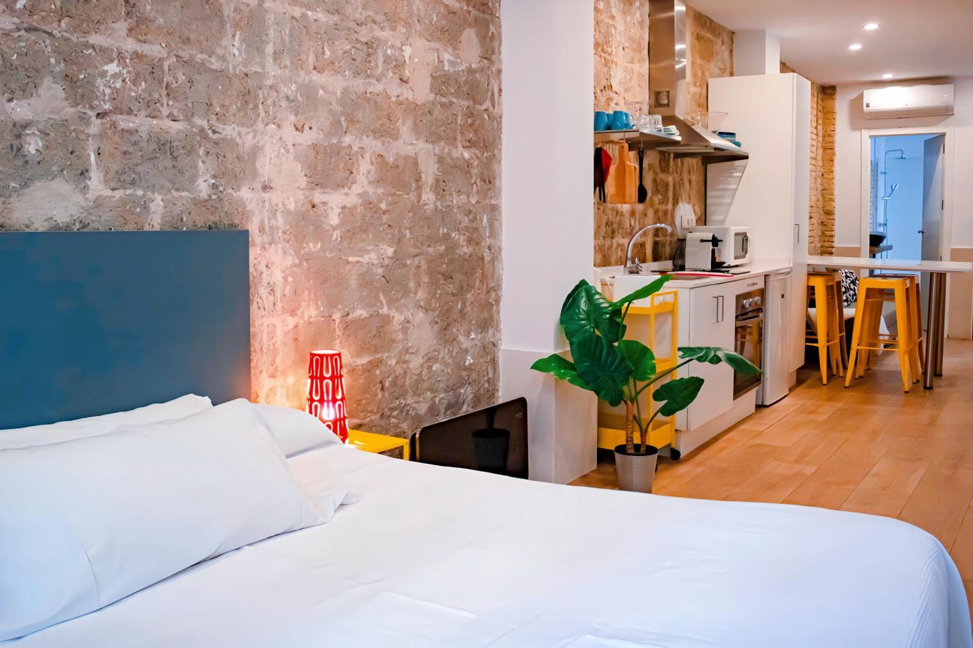 Loft Independiente Con Piscina Compartida En Centro De Valencia