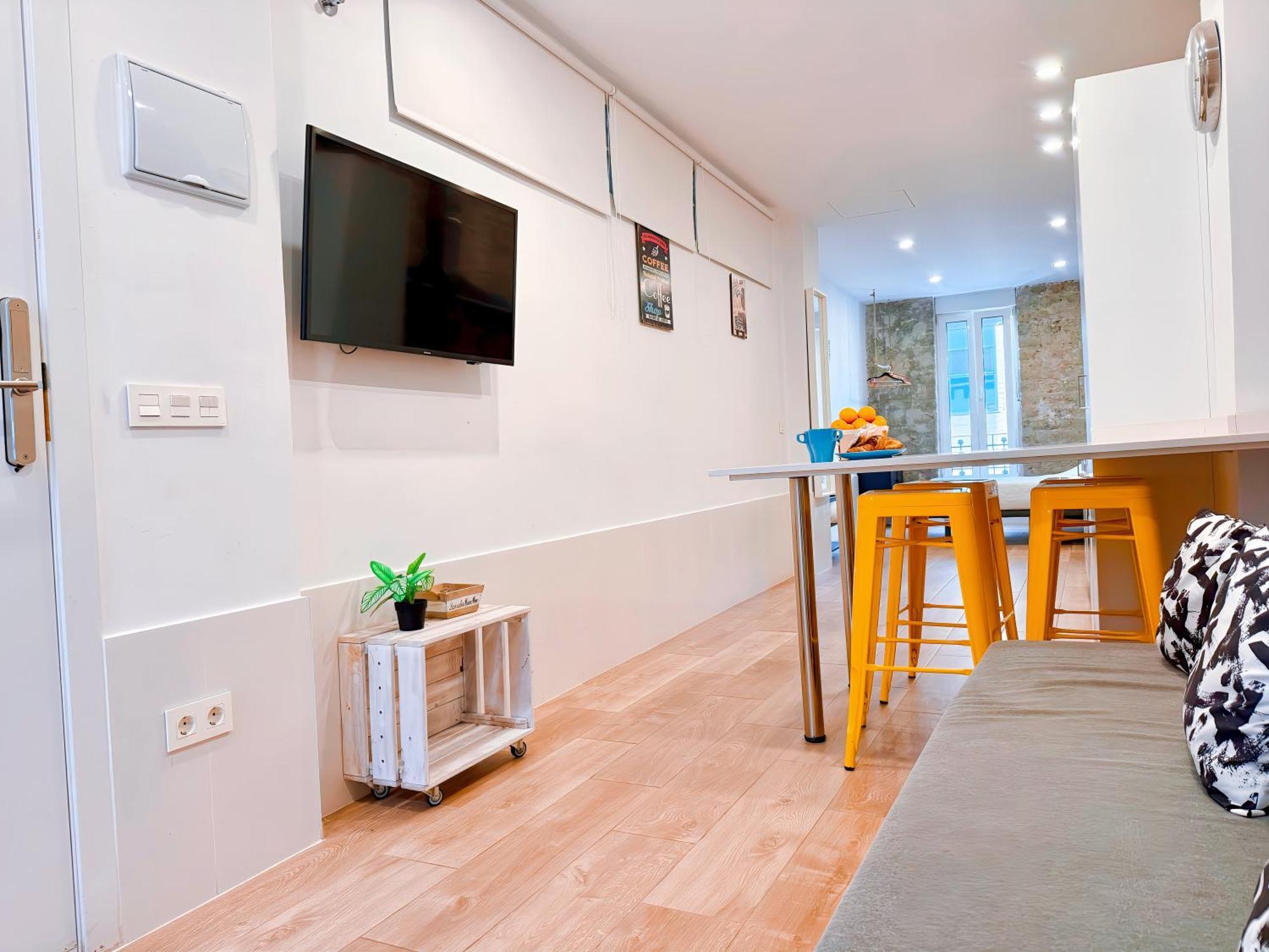 Apartamento Loft Independiente Con Piscina Compartida En Centro De