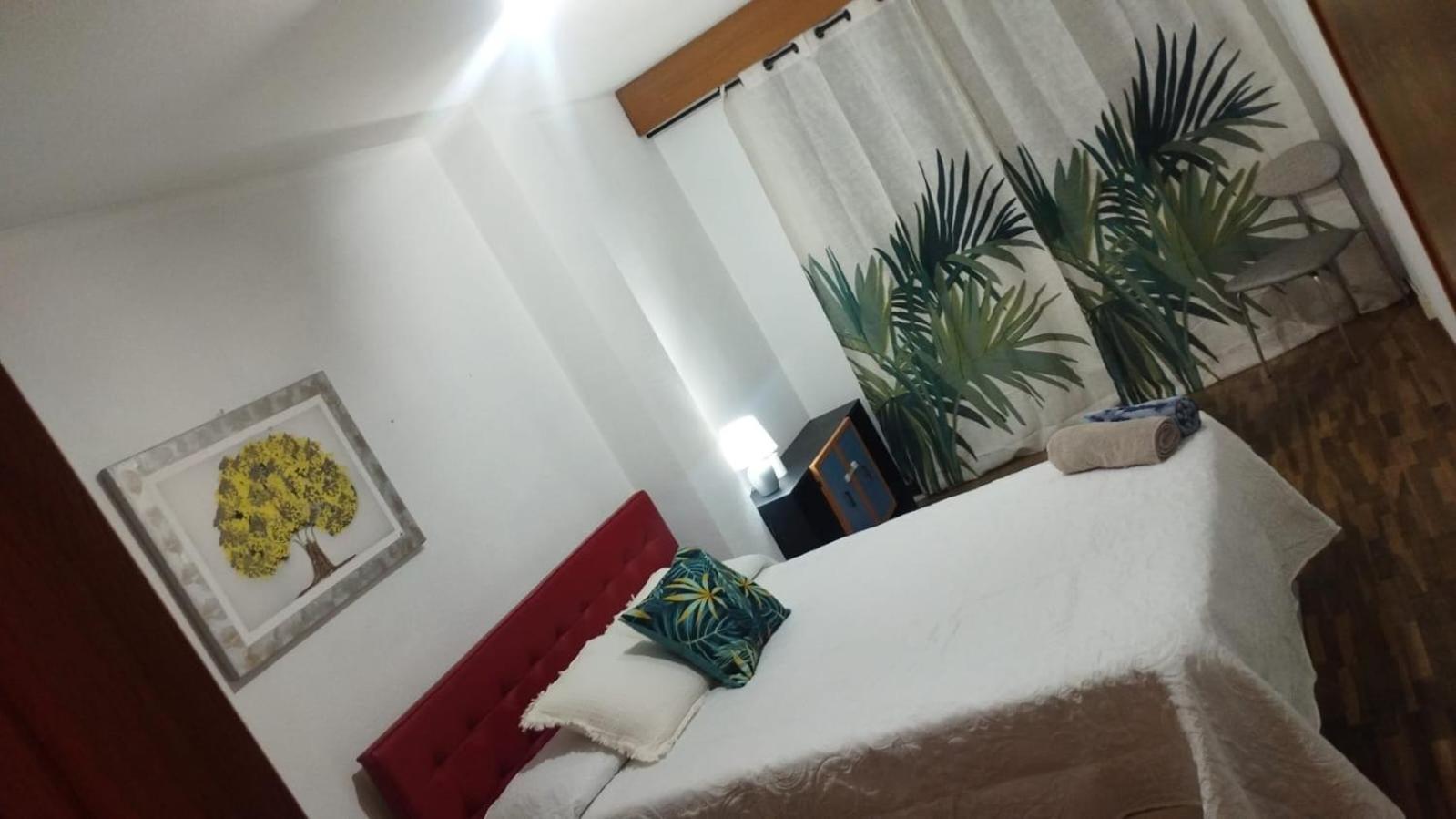 En Piso Compartido En Apartamento *