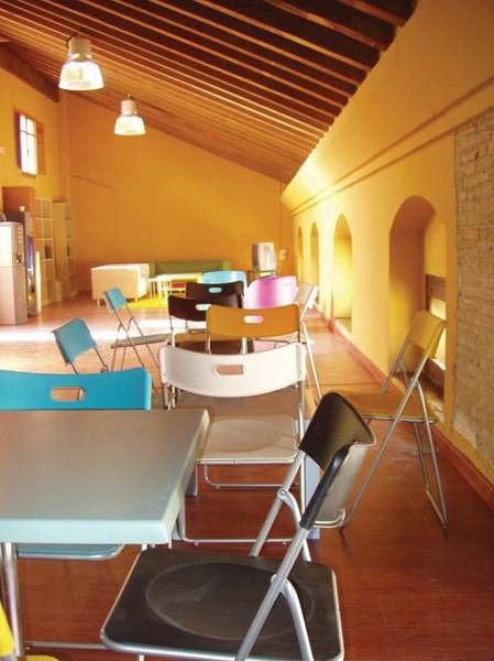 Red Nest Hostal