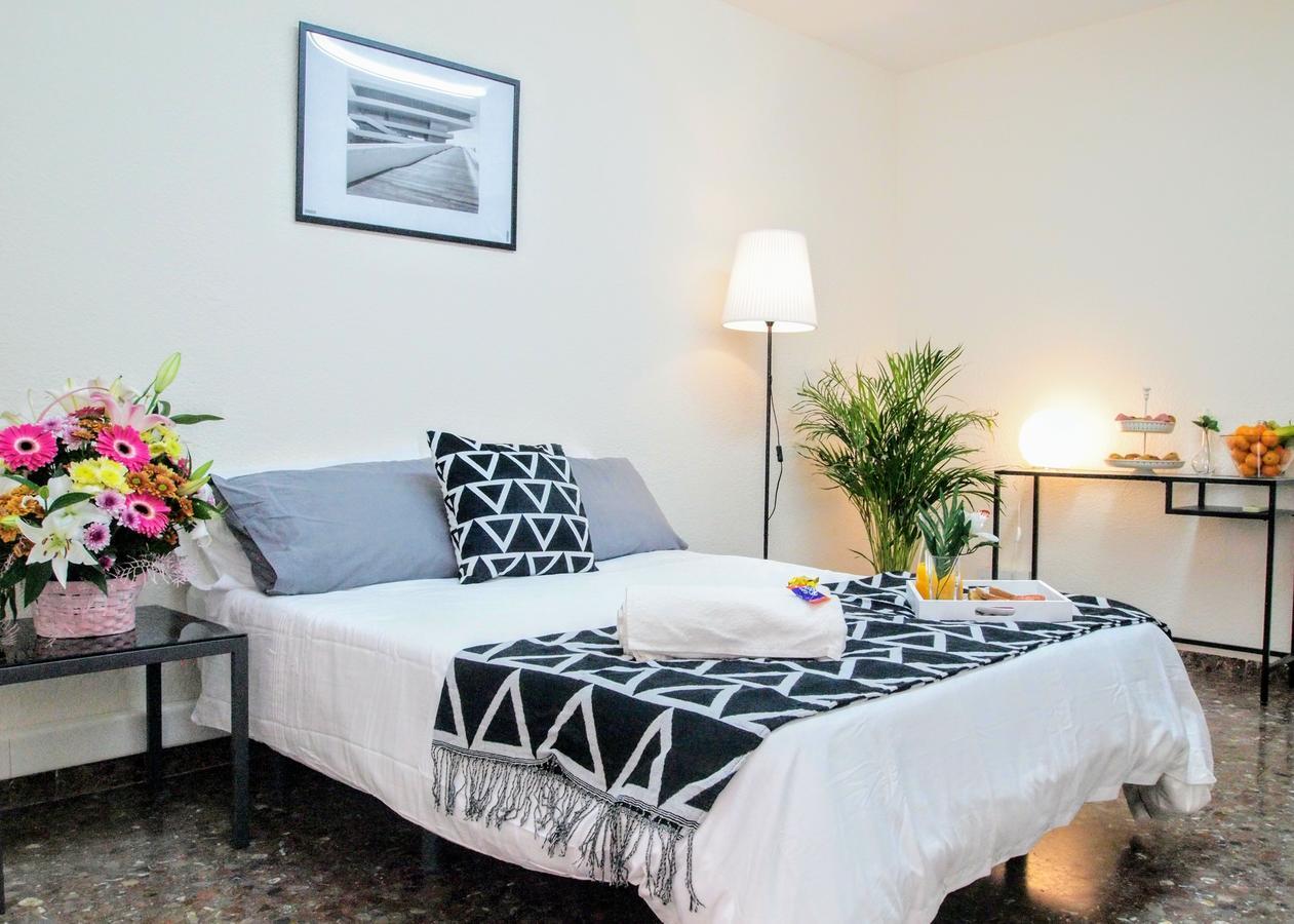 Apartment Valencia Bed and breakfast 2*