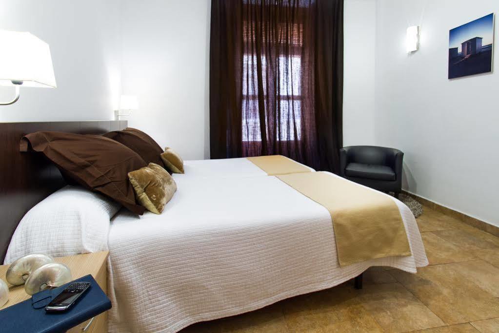 Living Hotel 3*