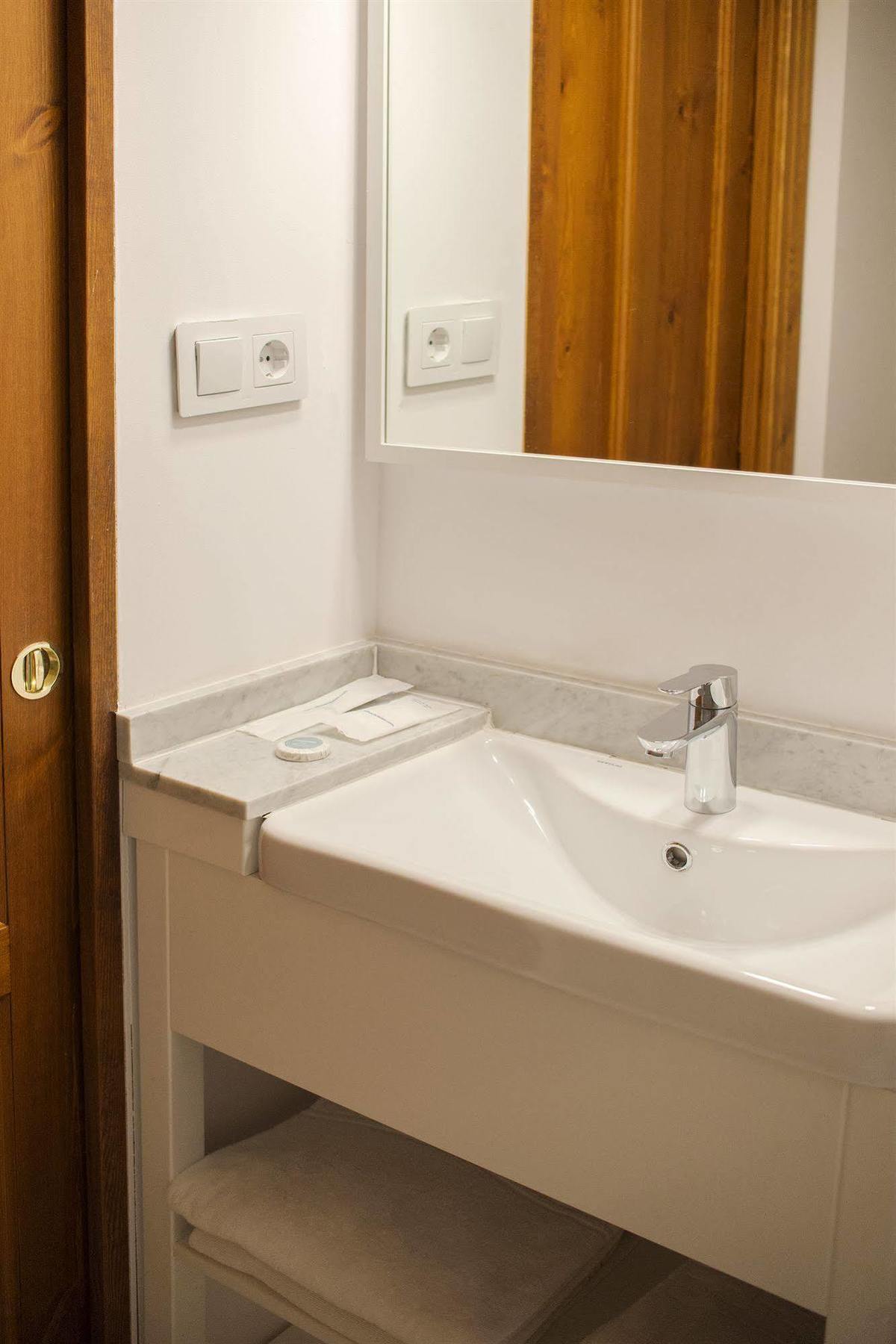 Ad Hoc Carmen Hotel Valencia