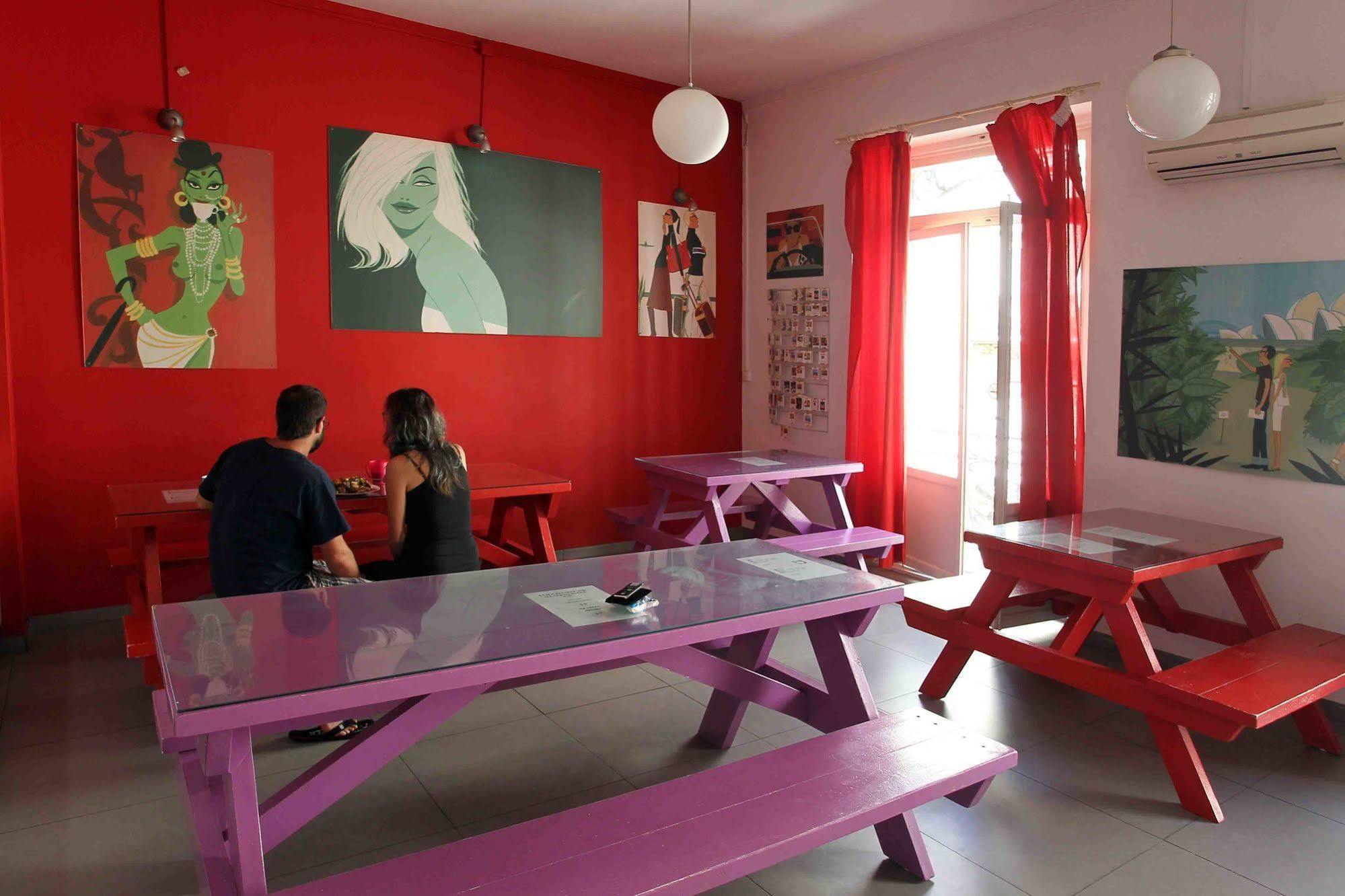 Red Nest *