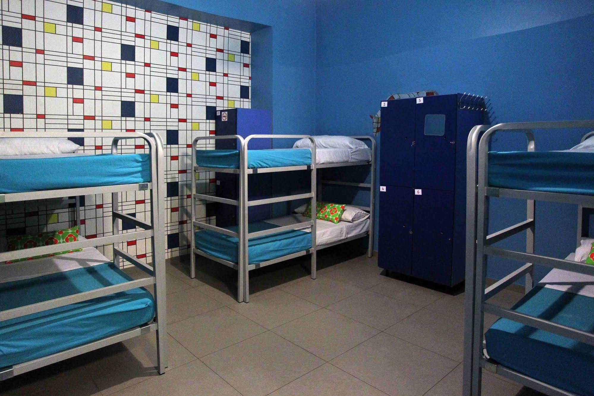 Red Nest Hostal Valencia
