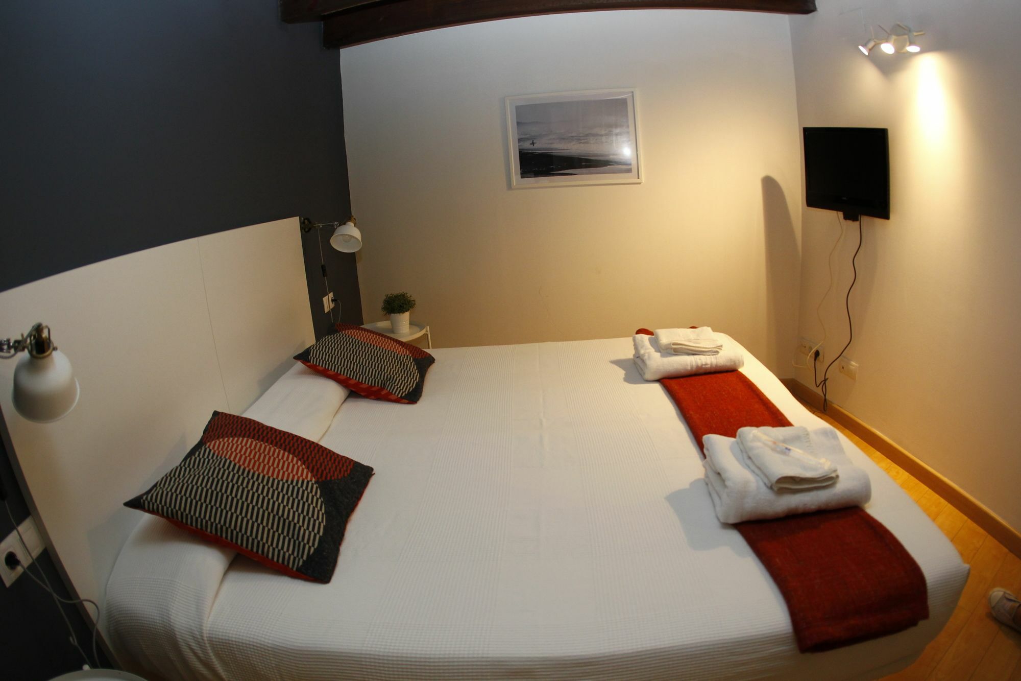 Welcomer Hotel