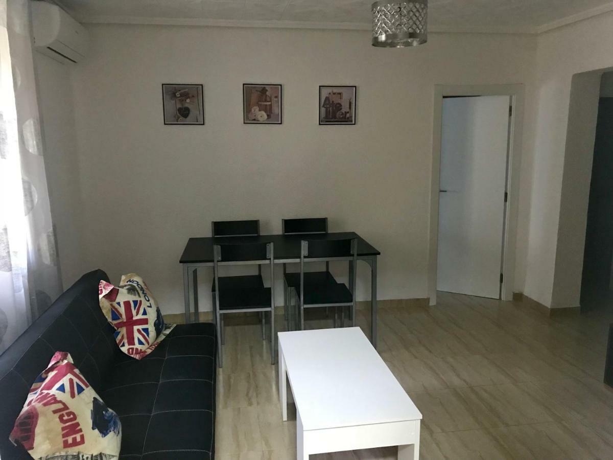 Planta Baja En Playa Malvarrosa/ La Patacona, Wifi Gratis * Valencia