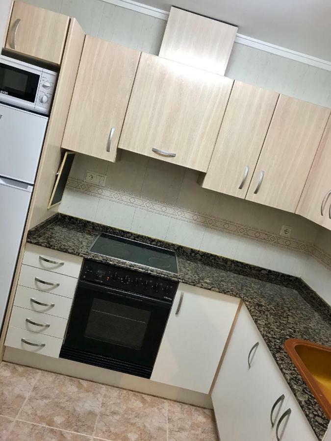 Planta Baja En Playa Malvarrosa/ La Patacona, Wifi Gratis Apartamento *