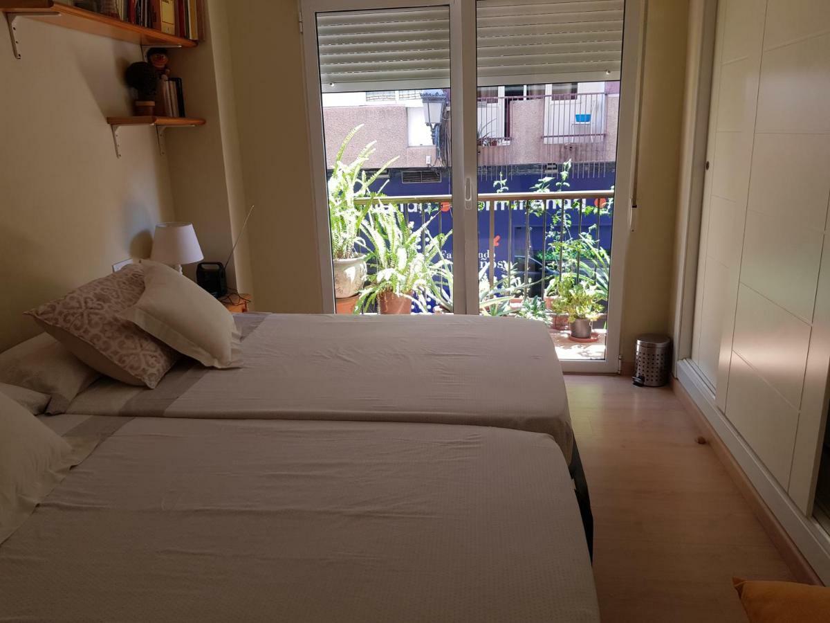 Habitación Privada A 1500 Metros De La Playa Habitación en casa particular Valencia