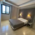 Apartamento Con Piscina Y Parking