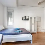 Versus Rooms Valencia