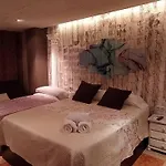 Hostal Happystay