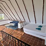 Beachfront Vila