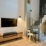 Werentvlc - Amazing Duplex Loft 2 Bdrm