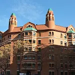 Apartamento Amplio, Luminoso Y Bien Ubicado