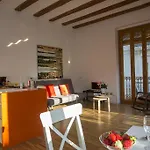 Balcón de Manet Apartments