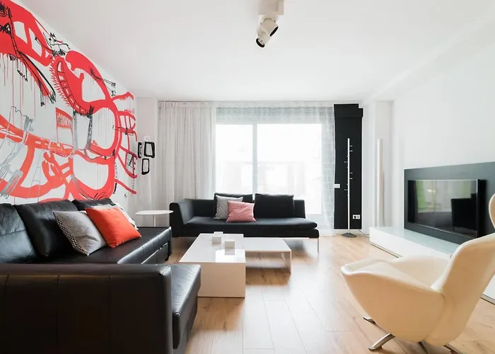 Flat El Porto - Families Only, No Groups