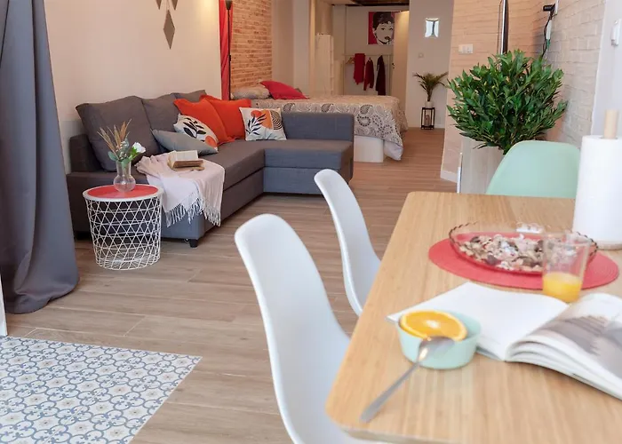 Nb - Cozy Loft Steps From City Of Arts & Sciences