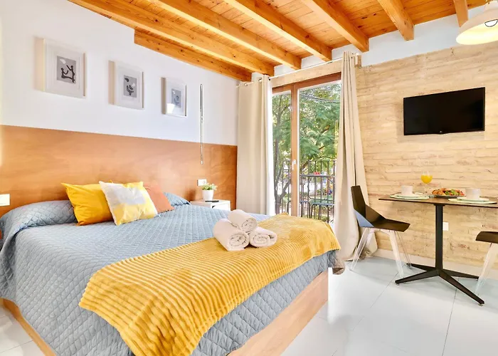 Apartamento De Diseno En La Plaza Del Carmen F1