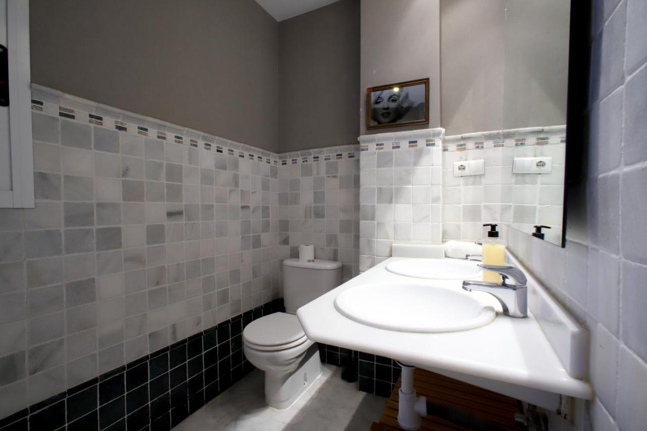 Centro. Wifi/aacc Jacuzzi Apartamento