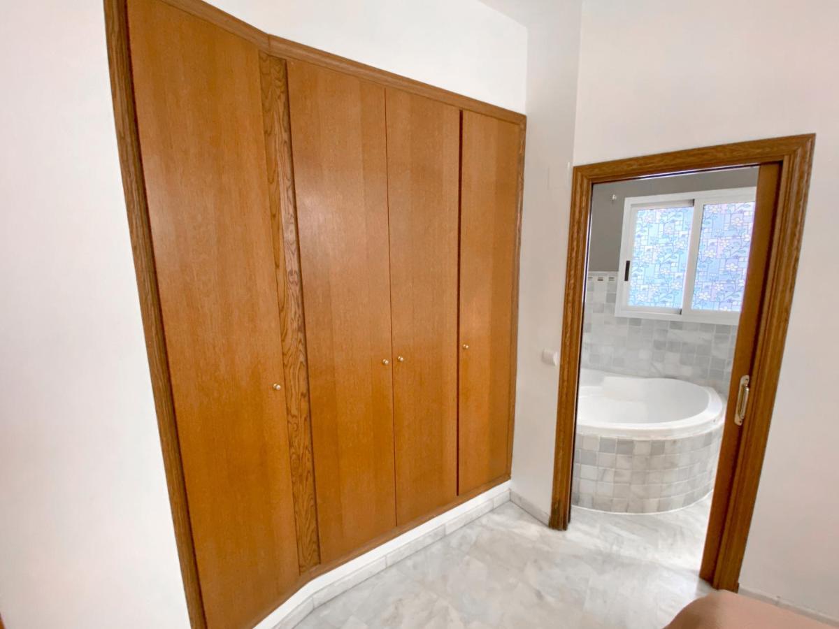 Centro. Wifi/aacc Jacuzzi Apartamento