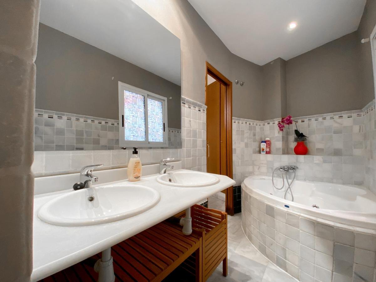 Centro. Wifi/aacc Jacuzzi Apartamento Valencia