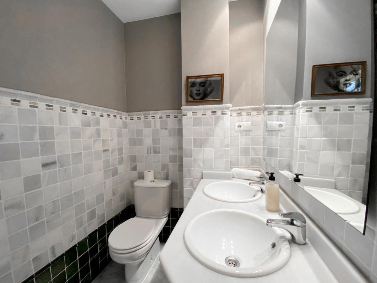 Centro. Wifi/aacc Jacuzzi Apartamento