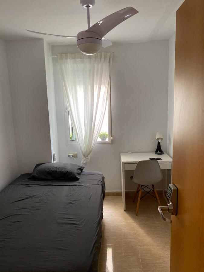 Habitación en casa particular Single In My At The Beach