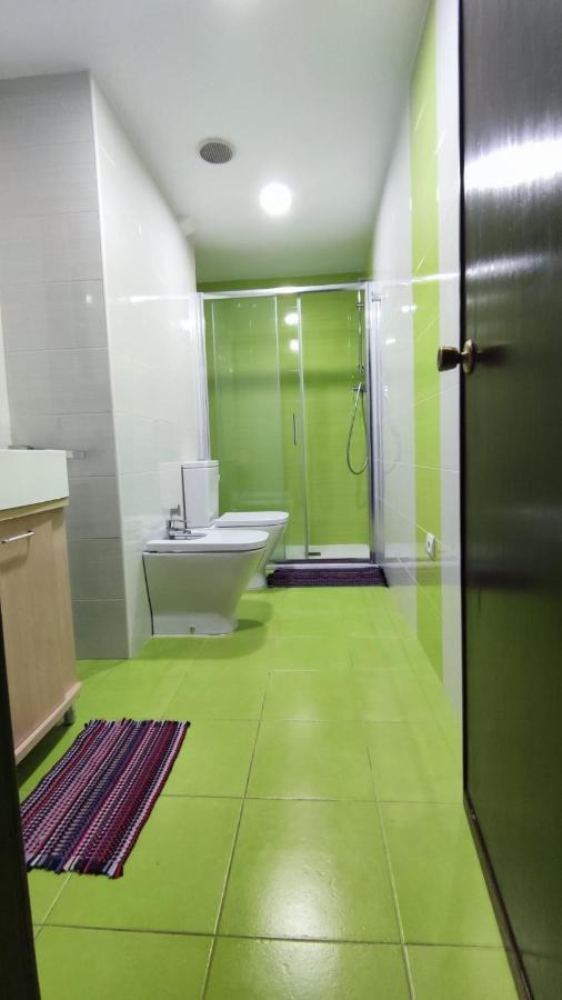 Habitación Con Cama Doble, Piso Compartido En Avenida Blasco Ibáñez Pensión