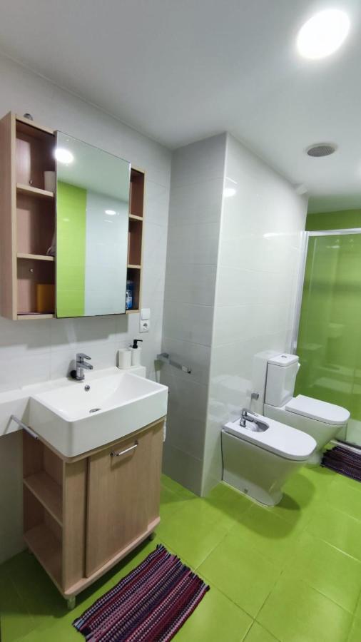 Habitación Con Cama Doble, Piso Compartido En Avenida Blasco Ibáñez Pensión *